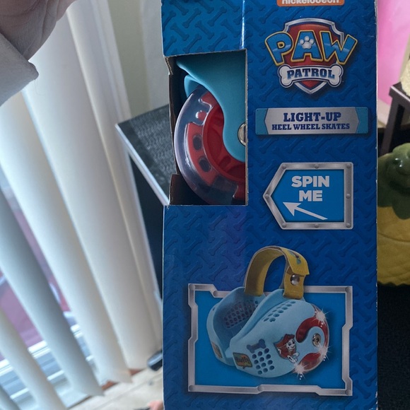 Brand new in box . Paw patrol slip on skates - Picture 2 of 3